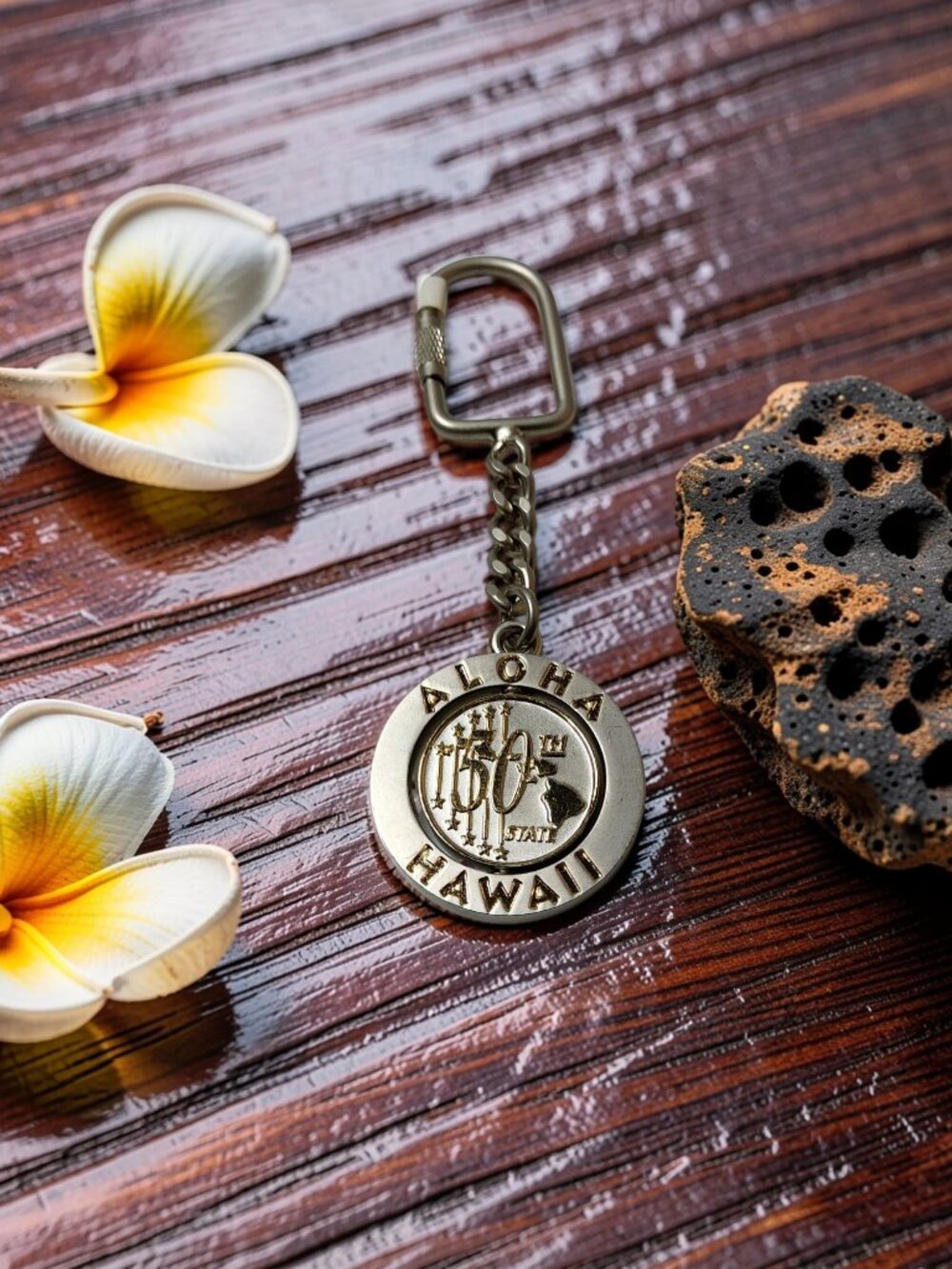 vintage silver/gold tone rotating center aloha hawaii key chain
